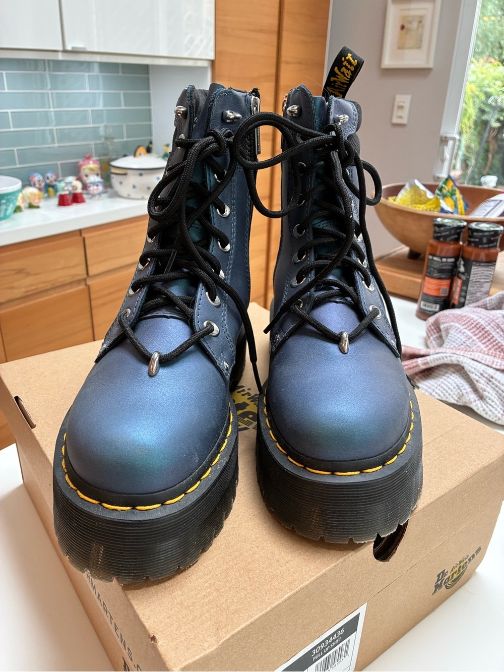 Dr. Martens Jadon HDW II Blue Platform Boots US7/UK5